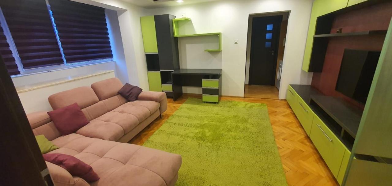 Appartement Modern à Piteşti Extérieur photo